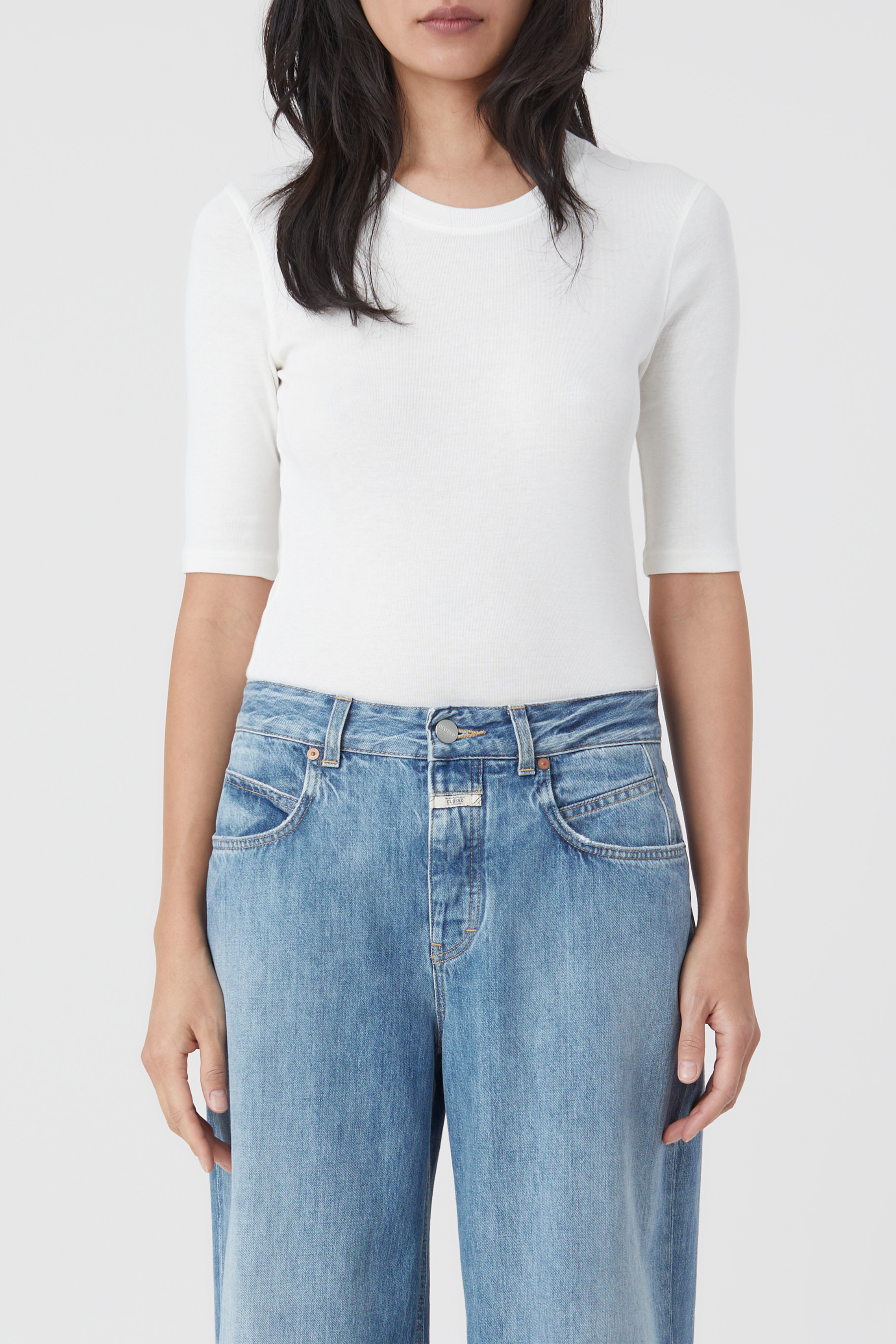 CREWNECK T- SHIRT
