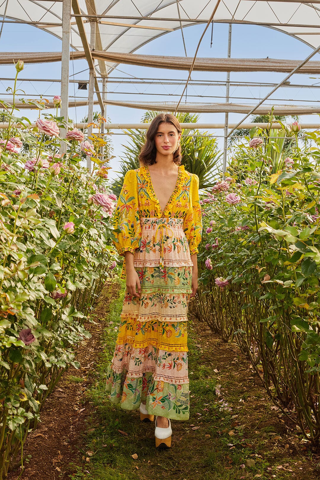 Mixed Delicate Flowers Long Sleeve Maxi Kleid