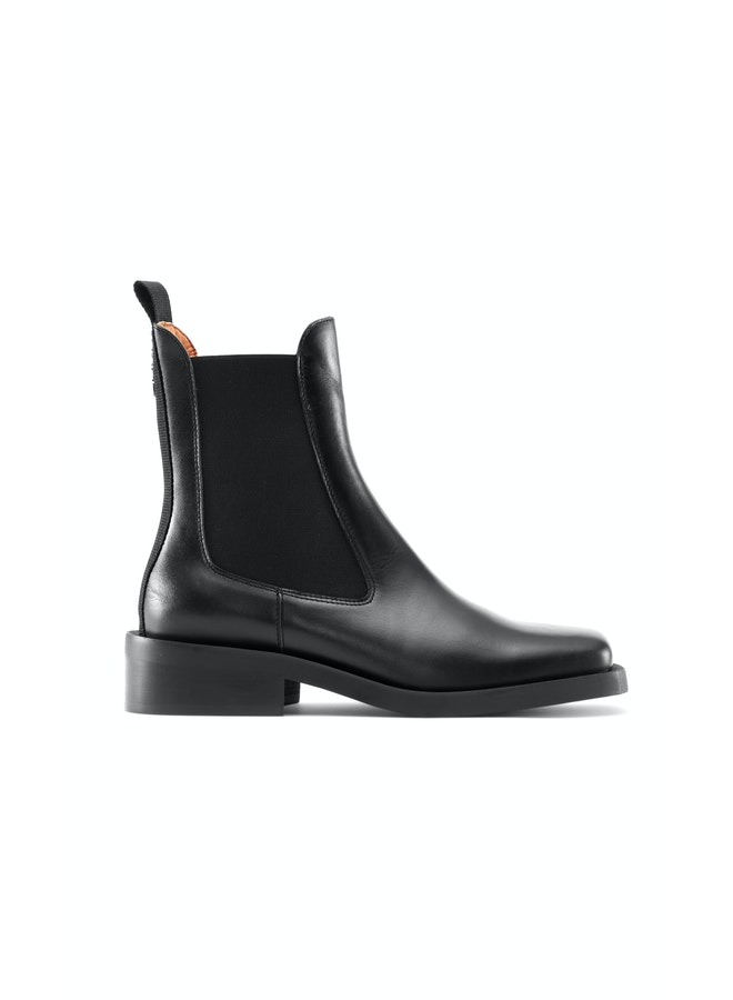 Squared Toe Wide Welt Chelsea Boot